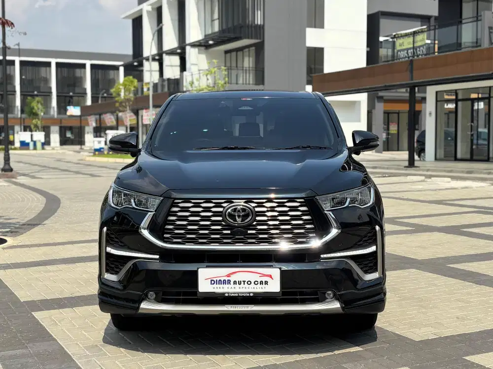 Toyota innova zenix hybrid 2.0 Q modelista at 2022