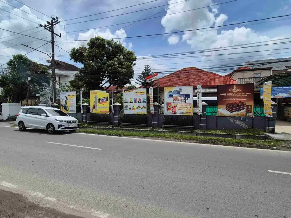 Jual Rumah Lebar posisi Hook, Medan Baru, Jalan Sei Belutu