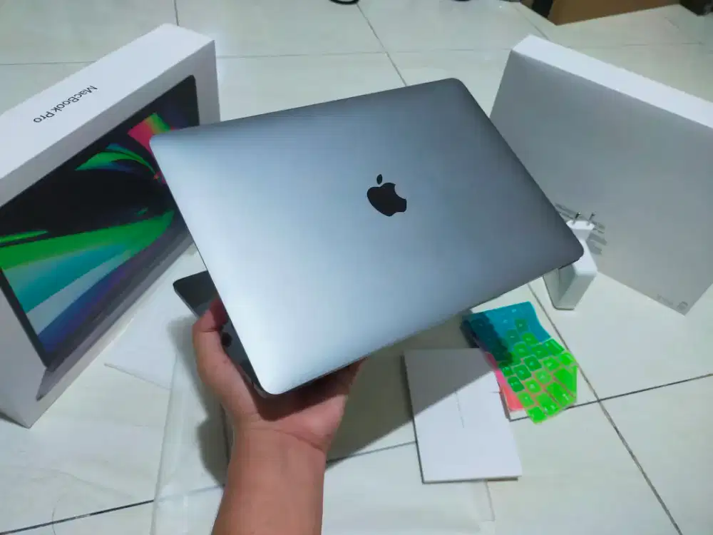 Dijaul MacBook m1 pro CC25 Lengkap Mulus kayk baru siap pakai COD bogr