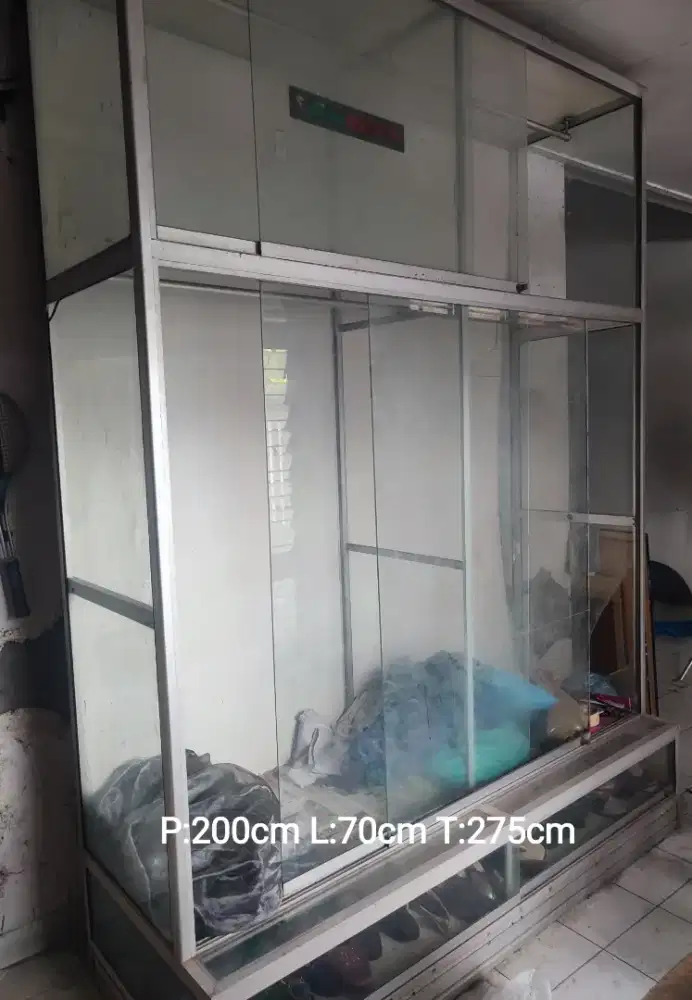 Etalase bekas berbagai ukuran