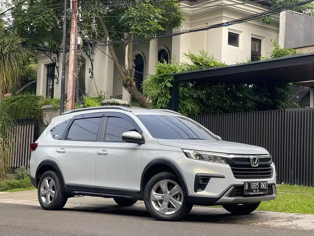 BRV 1.5 E CVT 2022 PUTIH KM 45rb SERVICE RECORD HONDA!