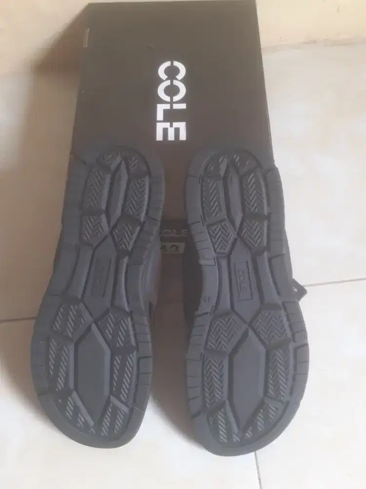 Sandal  Cole Pria