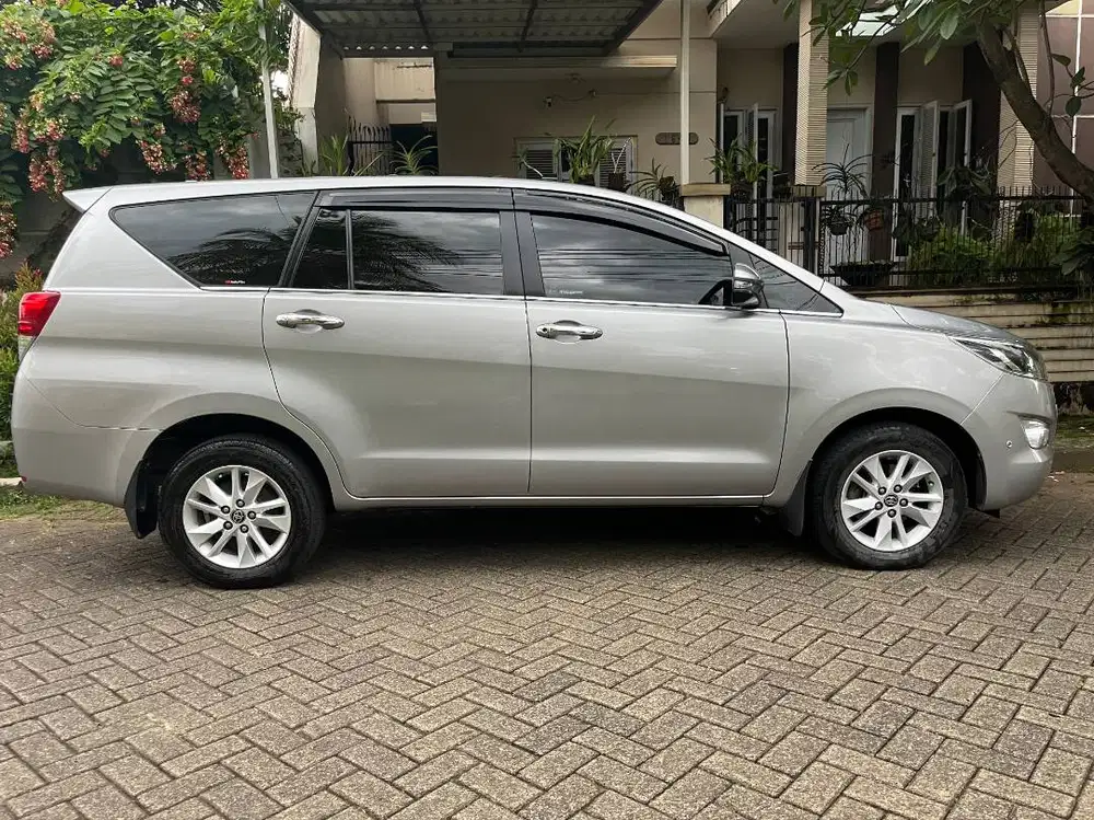 Toyota Innova AT Diesel 2.4 Type V thn 2019 (KM 168.500)