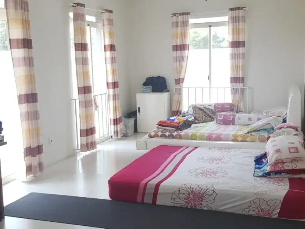 Rumah Minimalis Siap Huni, Lokasi Di Lingkungan Tenang Kota Baru Parahyangan, Bandung