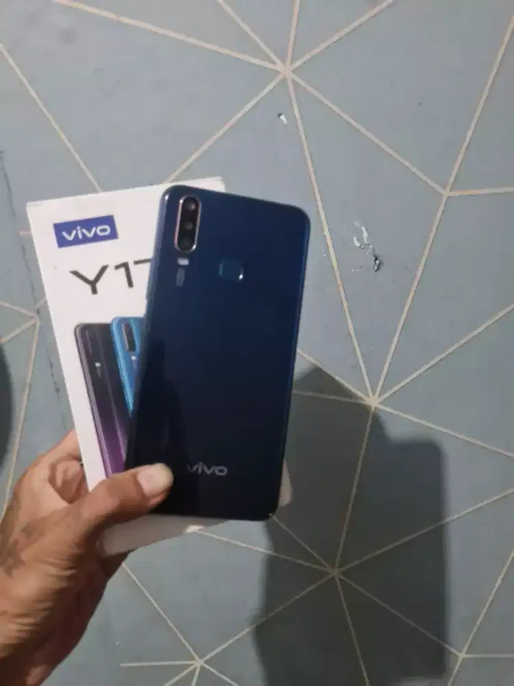 Vivo Y17 ram 8/256