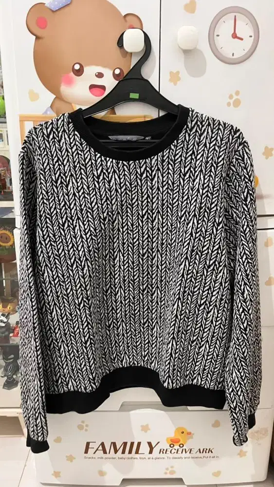 Benang Jarum Everly Sweater XL