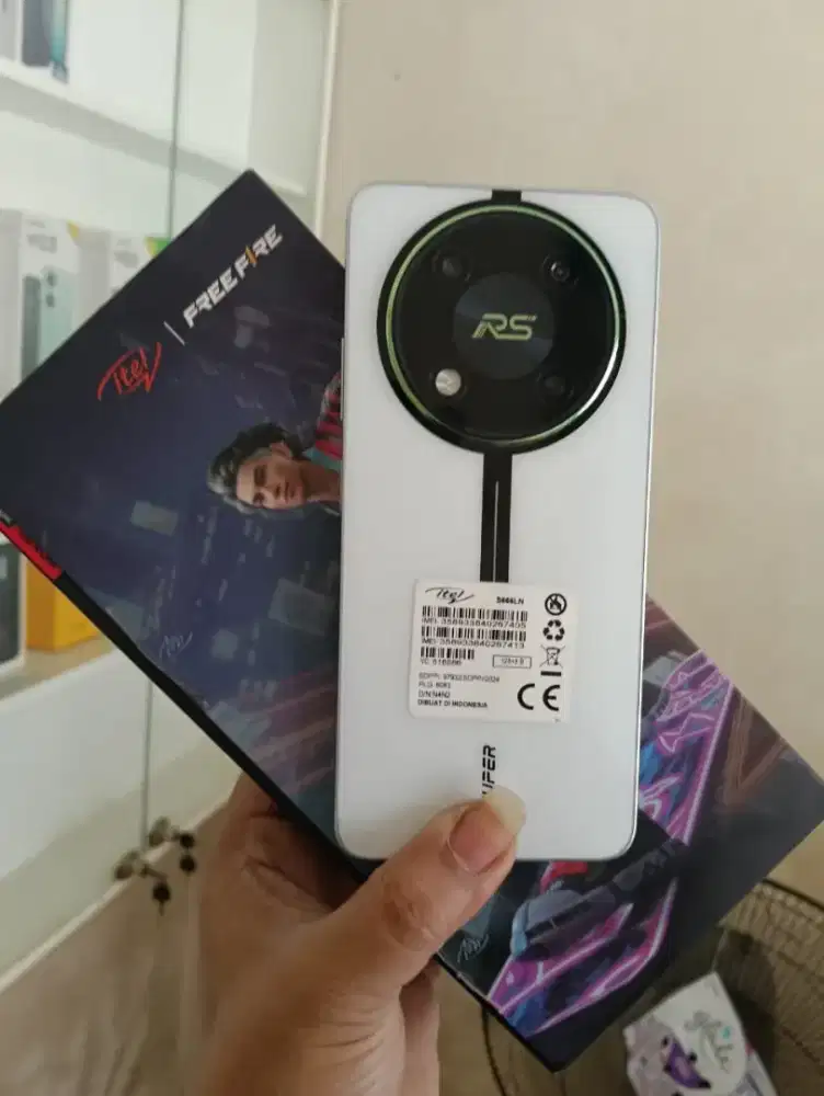 ITEL RS 4 RAM: 8/128