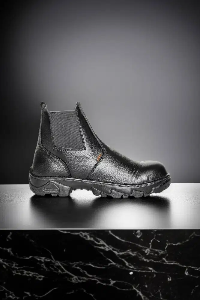 Pengrajin harga sepatu kerja lapangan Kebomas