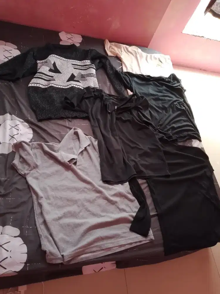 obral baju pria seken rasa baru ukuran Xl