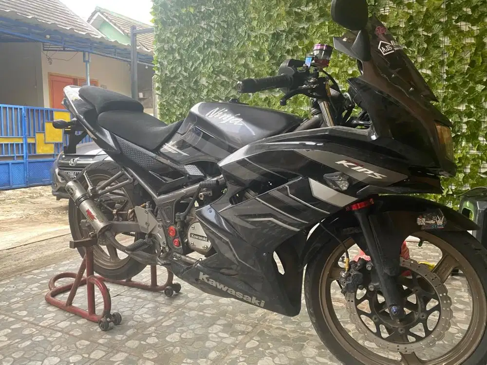 Kawasaki ninja 150 RR new