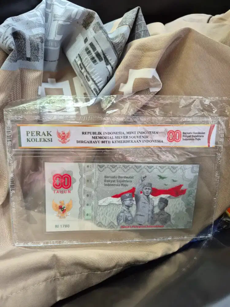 Perak spesial hut Ri 80 tahun