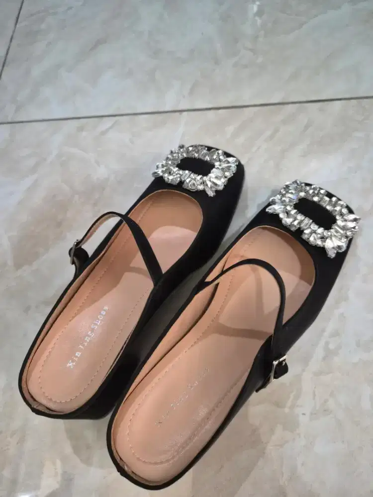 New size38 loafers