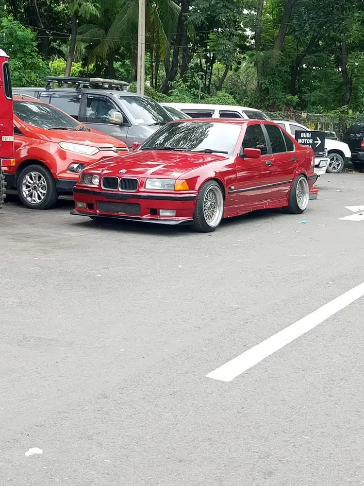 BMW 320i 1994 Bensin