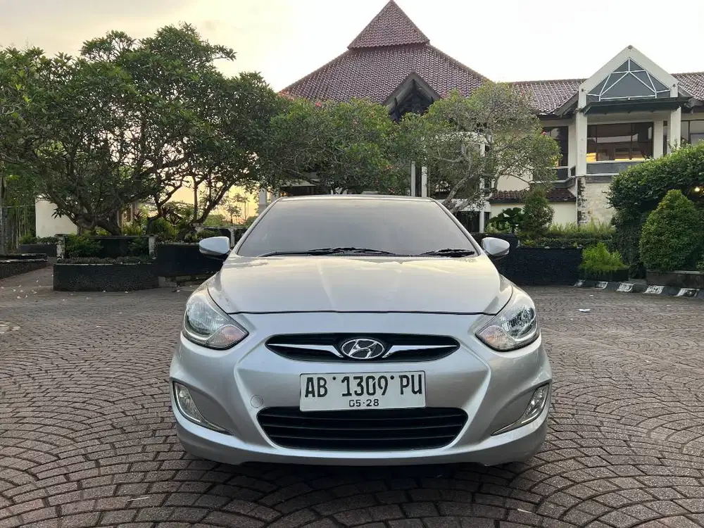 Hyundai Grand Avega 1.4 GL Automatic 2013