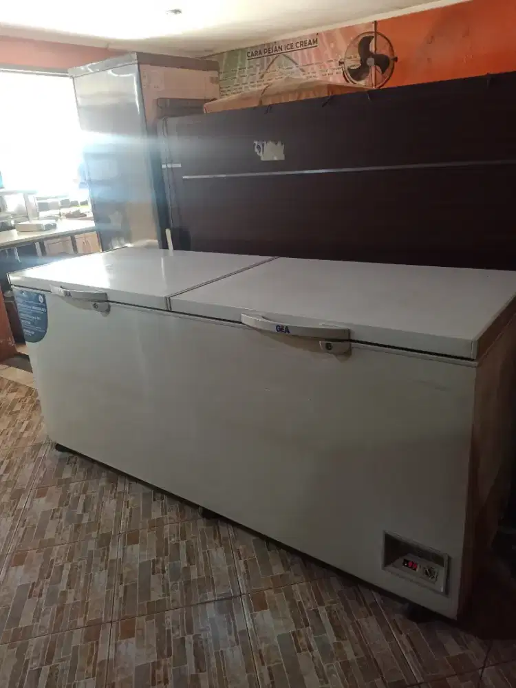 GEA CHEST FREEZER type AB-750-TX