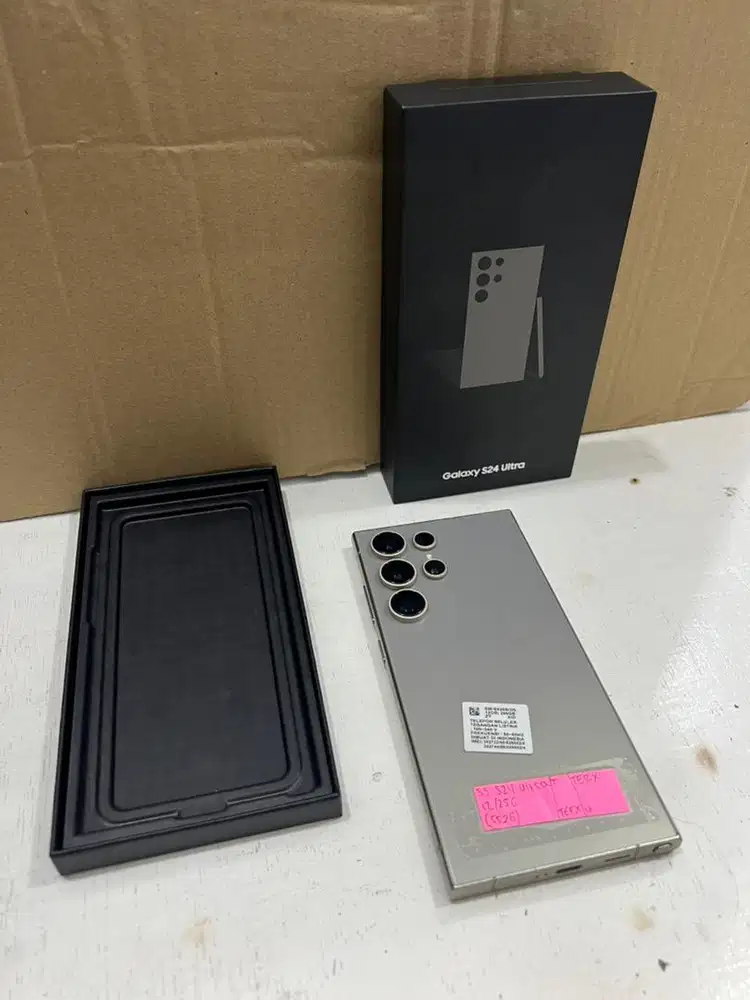 SAMSUNG S24 ULTRA 256GB GREY GARANSI RESMI 2ND