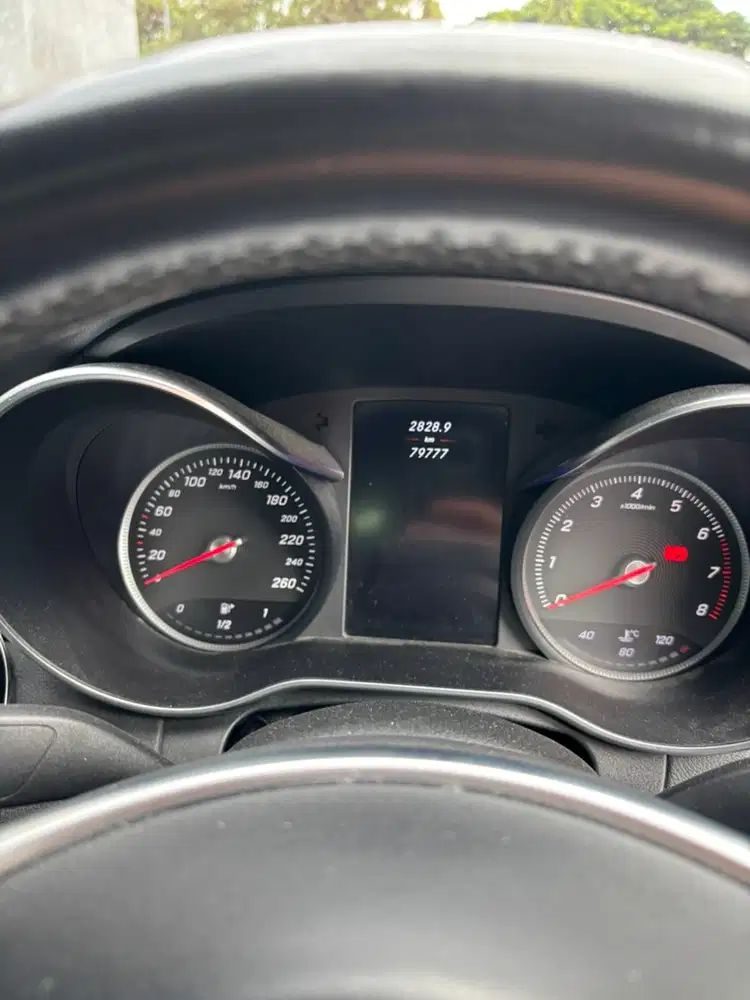 Mercedes-Benz C250 2016 Bensin