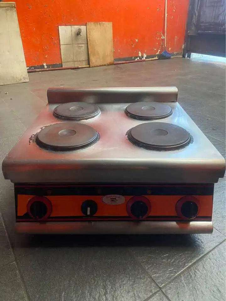 Kompor listrik 4 tungku Merk Zappelin