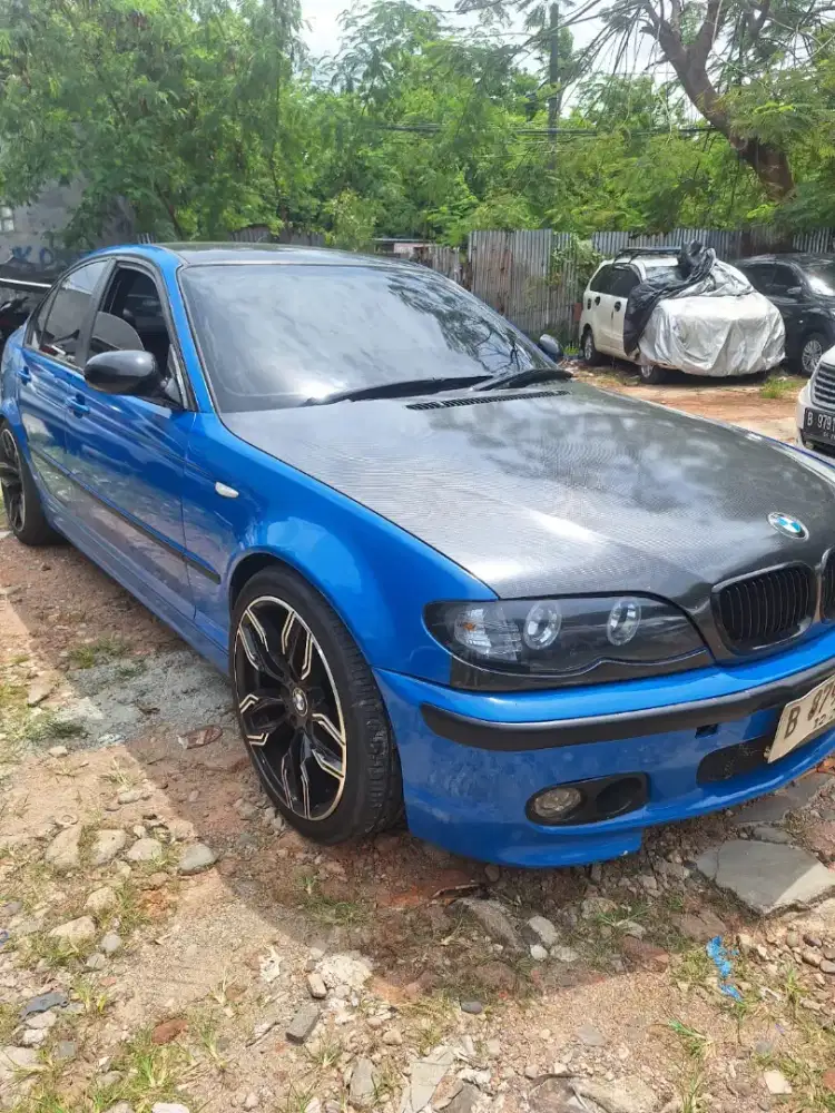 BMW E46 318i Tahun 2002
