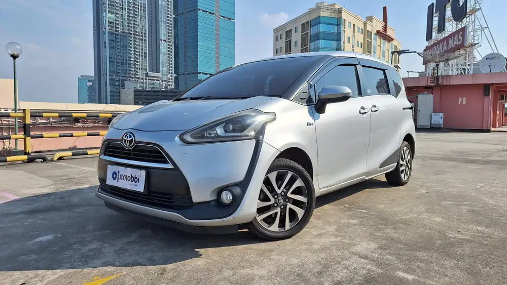 Pajak Panjang - Toyota Sienta 1.5 V Bensin-AT 2017
