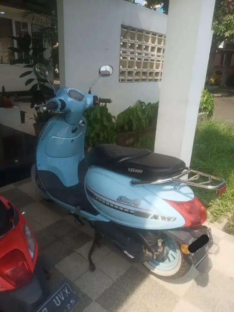 Benelli keeway shiny 150