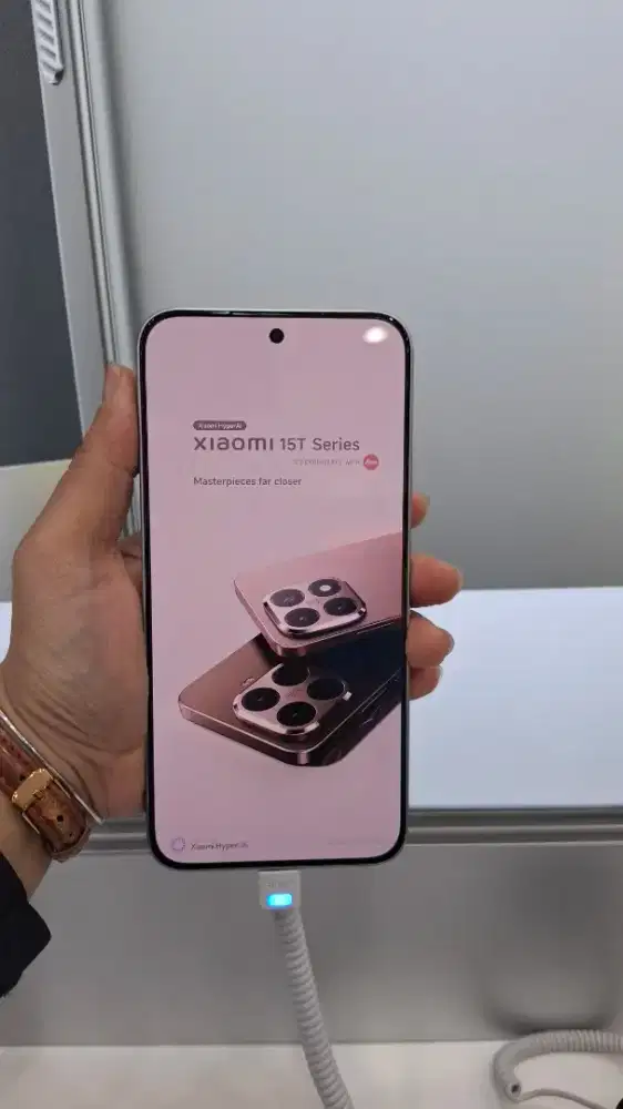 Menjual hp baru bisa cicilan