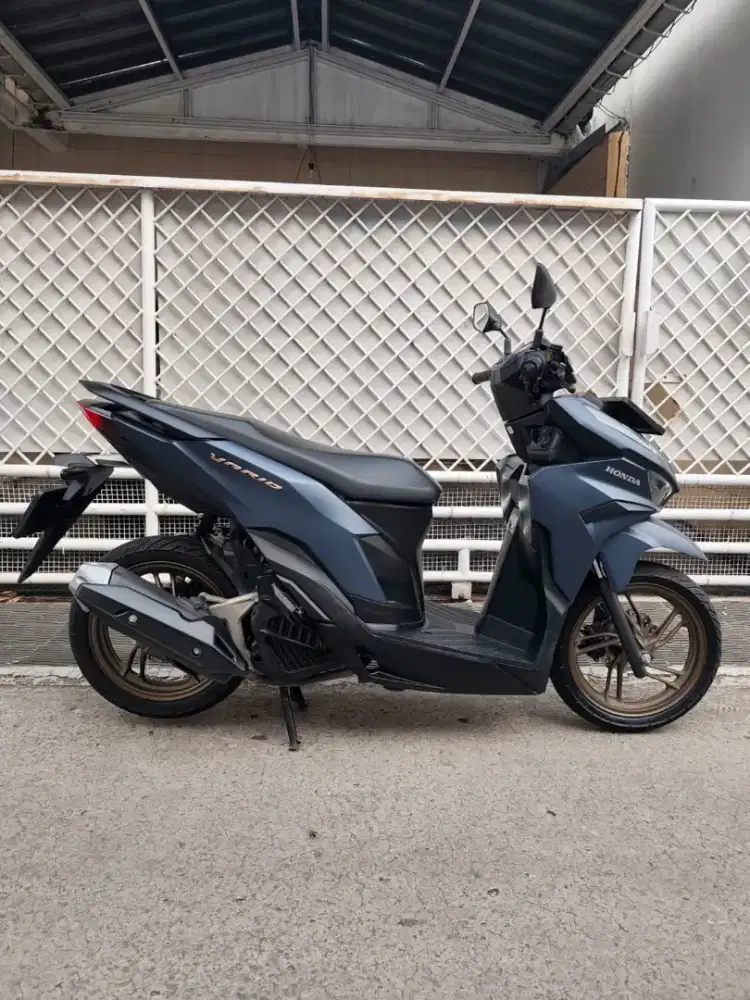 Honda vario 125 new keyless th 2024 b dki km low