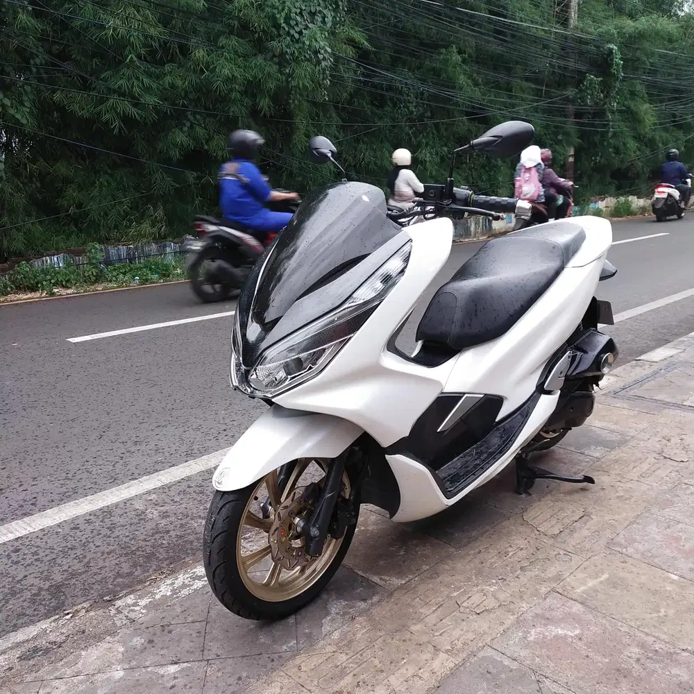 Honda PCX Non ABS 2019 (Mesin Cakep)