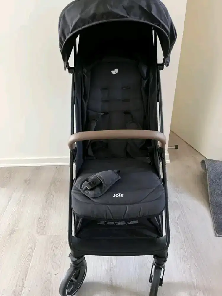 Stroller Joie pact pro
