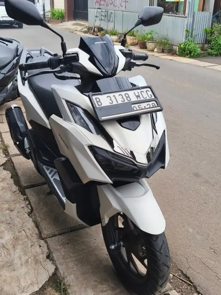 JUAL HONDA VARIO 160 ABS 2023 KM LOW 7 RB