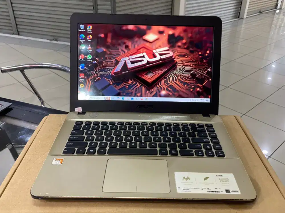 Laptop Asus X41BA Processor AMD A4-9125 RADEON R3 /Ram 4GB / HDD 320GB
