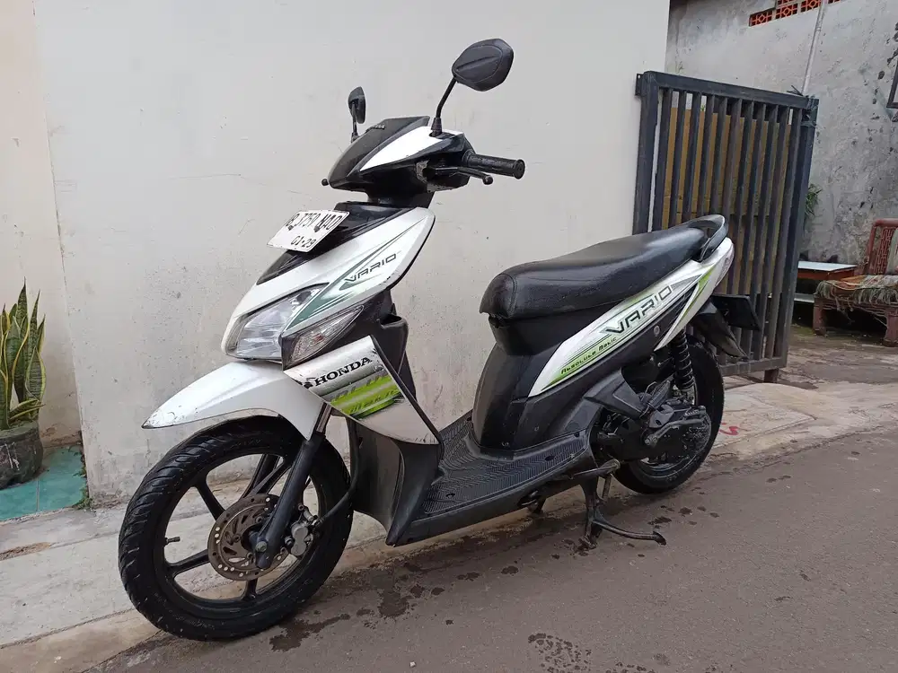 Di jual cepat vario cw 2009 siap pakai