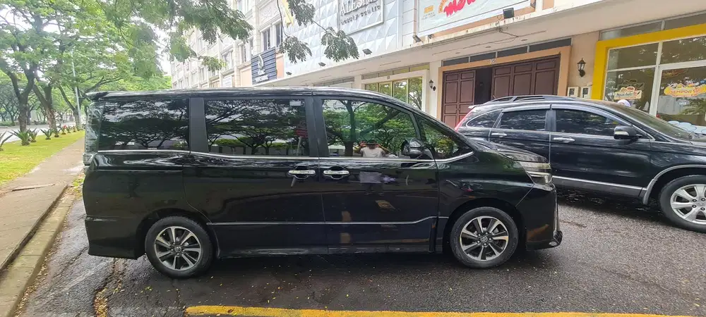Toyota Voxy 2017 Bensin
