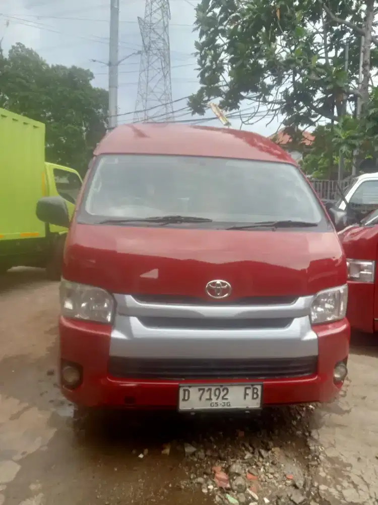 Toyota hiace comuter thn 2020