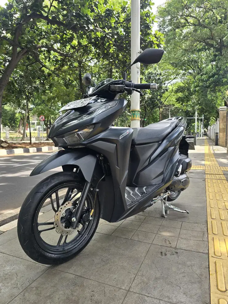 DIJUAL CASH NEW HONDA VARIO 150 KEYLLES THN 2018 PJK IDUP SIAP PAKAI