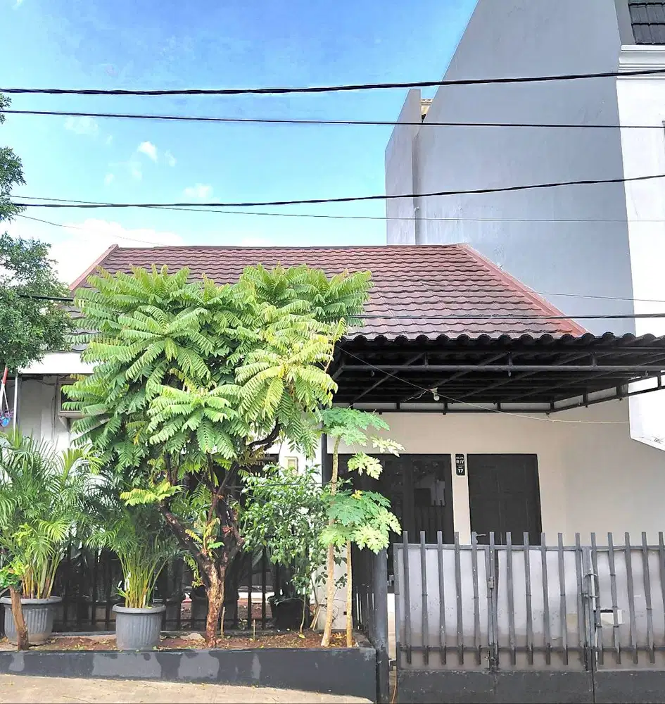 Disewakan Rumah Komplek PTB Duren Sawit Blok R IV no 17.