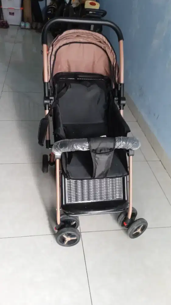 Di jual stroller bayi