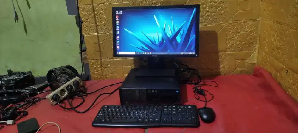 Komputer Dell mini Core i5