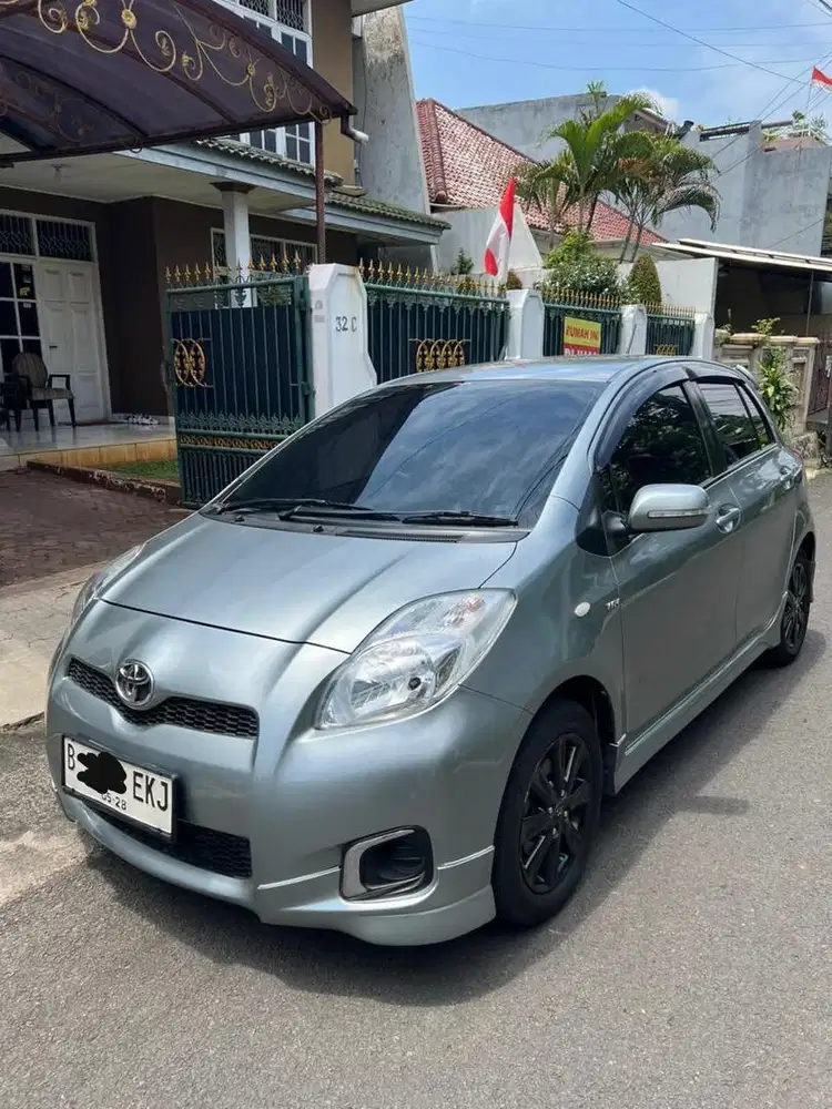 Yaris tipe E Automatic Tahun 2013