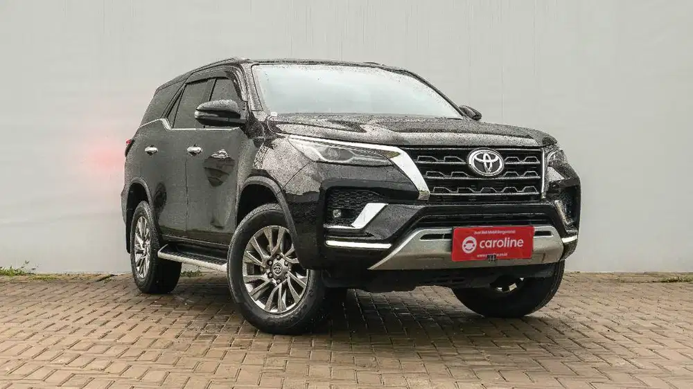 Toyota Fortuner 2.4 VRZ AT 2021 Hitam - GARANSI 1THN