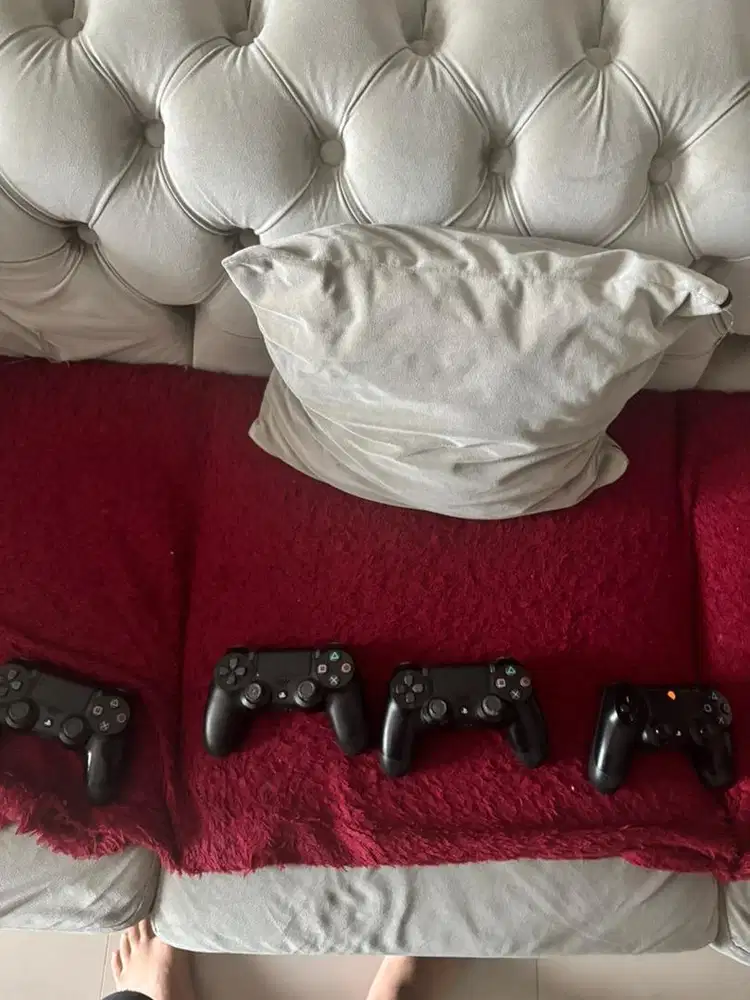 DIJUAL DUALSHOCK ps4 / stik ps 4 ori mesn om