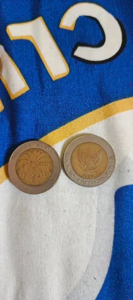 Uang koin kelapa sawit