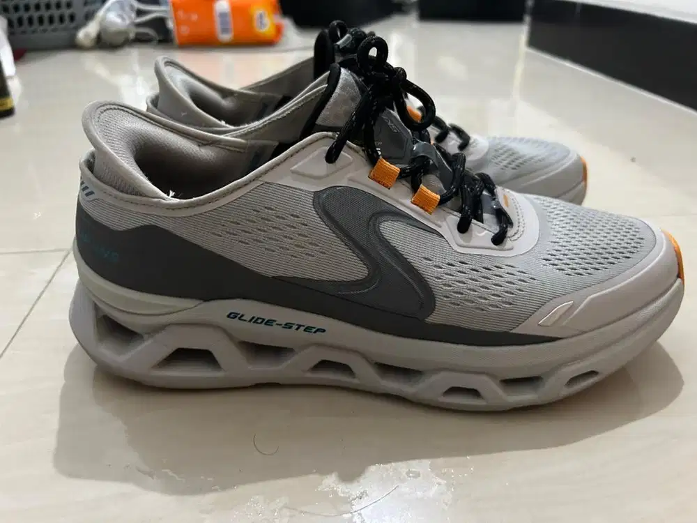 Jual Sepatu Sketchers Asli/Original, Kondisi Terawat, siap pakai