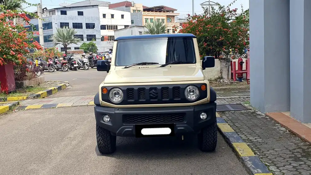 Km7rb suzuki jimny 3 door 2024 coklat matic
