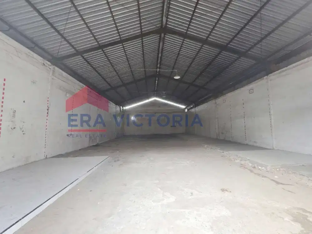 Gudang Area Pakis Akses Kendaraan Besar Cocok untuk Segala Usaha