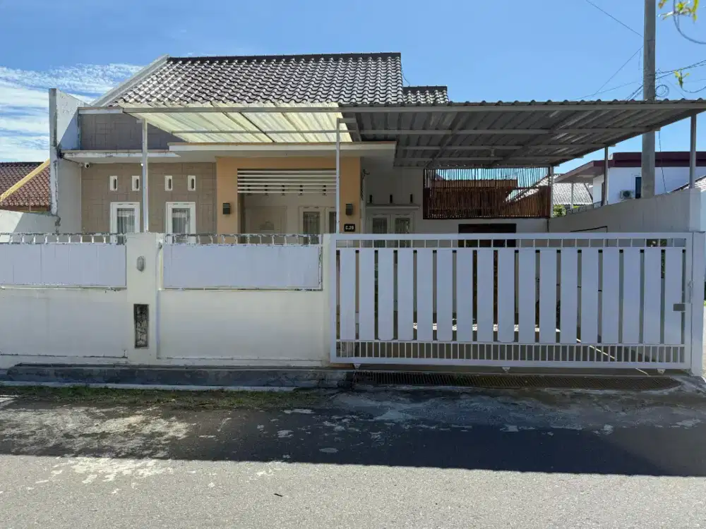 Dijual Rumah Lingkar Mahkota Residence
