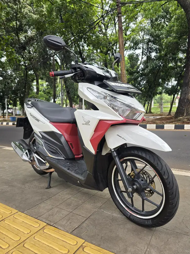 DIJUAL CASH HONDA VARIO 150 LED OLD CBS ISS THN 2017 PJK IDUP SIAP GAS