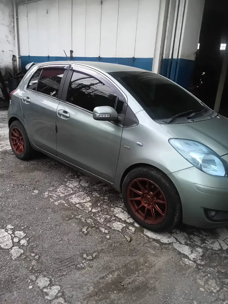 Toyota Yaris 2010 Bensin