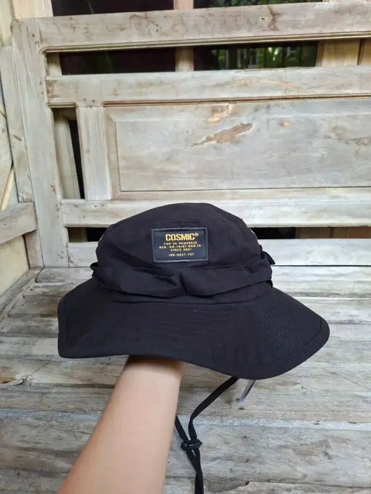 Topi rimba / bucket hat cosmic