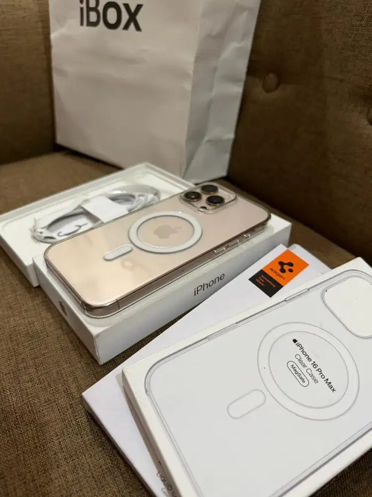 iPhone 16 Pro Max 256GB, Garansi Aktif iBox, Dessert Titanium